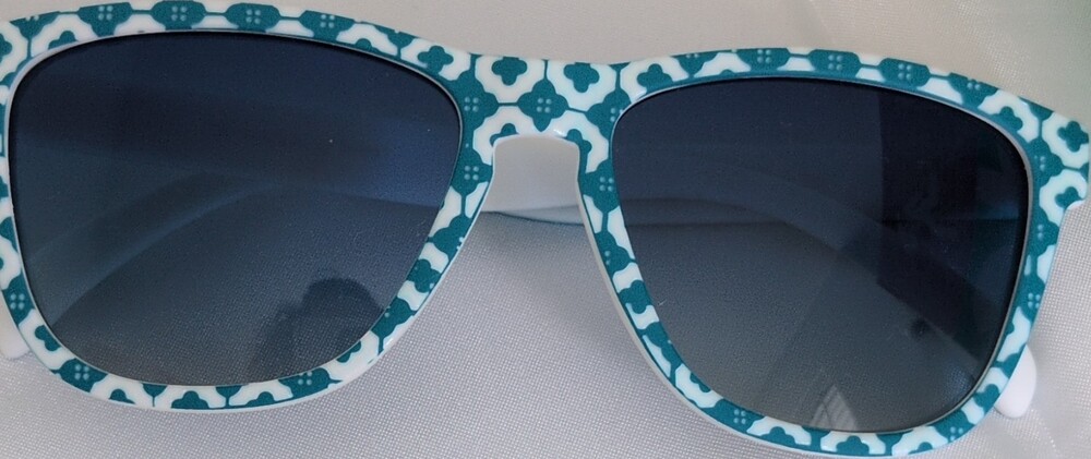 OG Geometric Sunglasses Blue Frame Blue Gradient Lens Lightweight Plastic Men